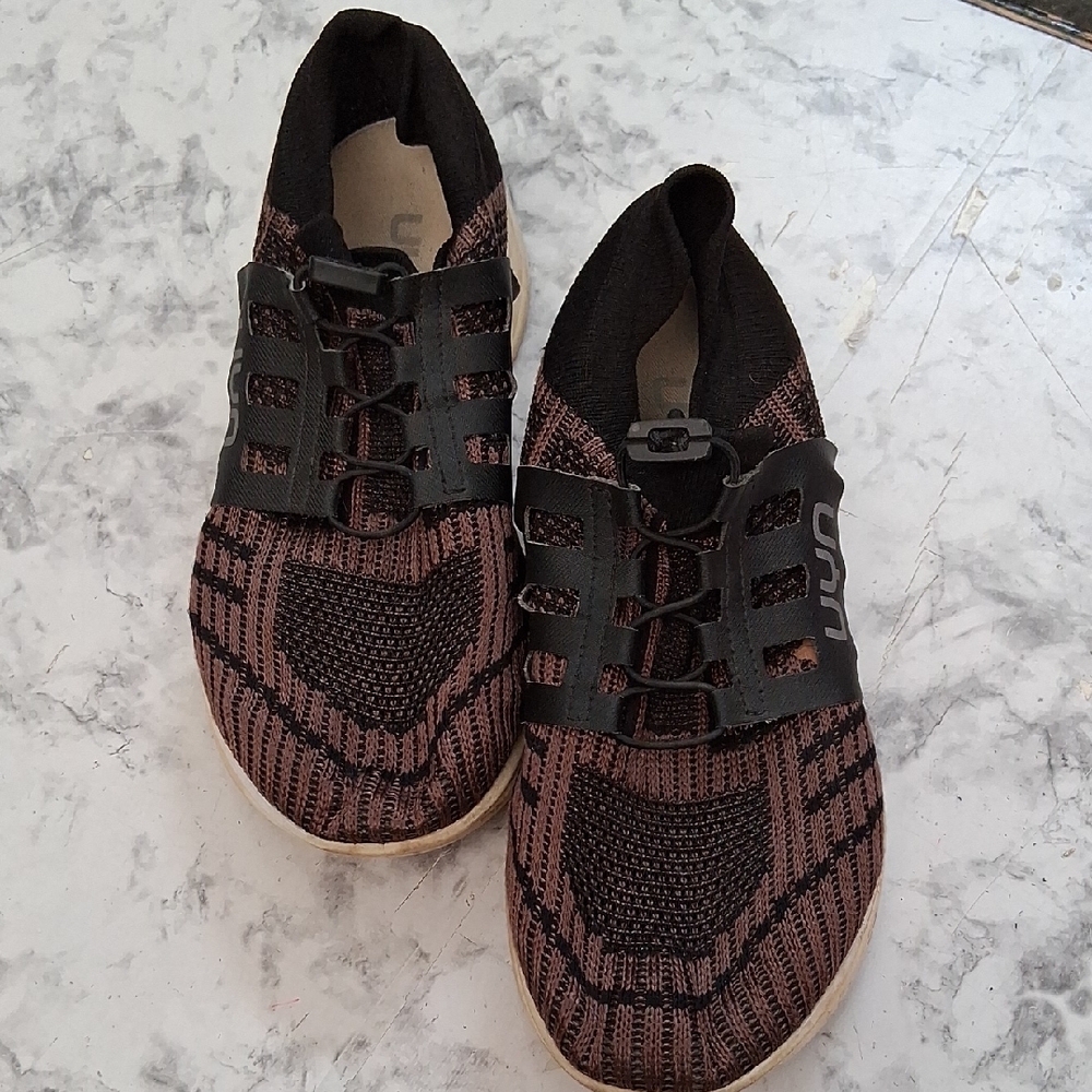 Black and Brown Knit Sneakers for Men
